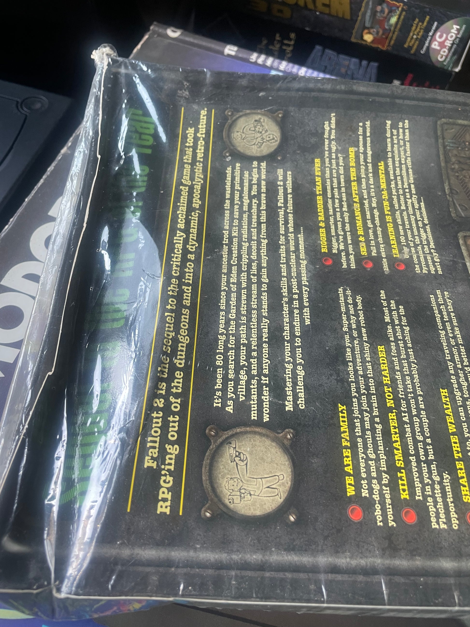 Fallout 2 i väldigt fint skick i big box till PC | Köp på Fallout 2 i väldigt fint skick i big box till PC | Köp på